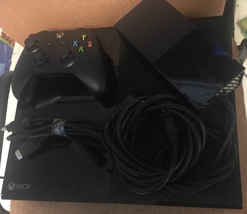 Consola Xbox One Con Caja Y Accesorios Completos