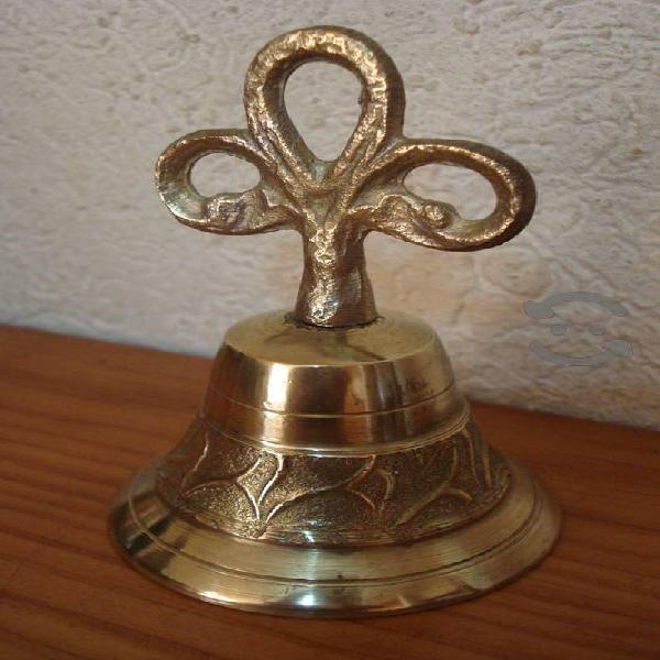 Campana antigua de bronce buen sonido 10cm alto