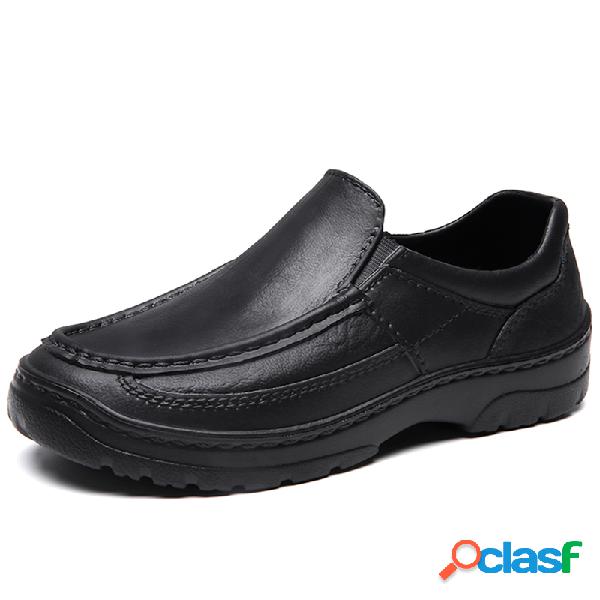 Hombres PU Cuero Impermeable Slip On Pure Color Casual Shoes