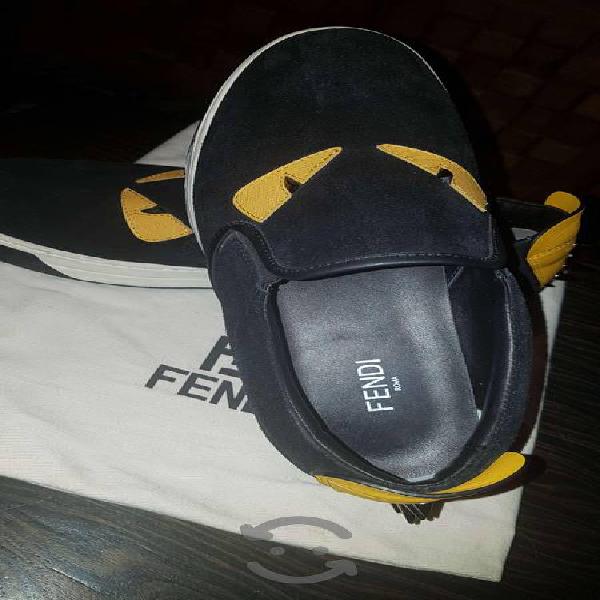 Tenis fendi bug bag made in italy 7 mex
