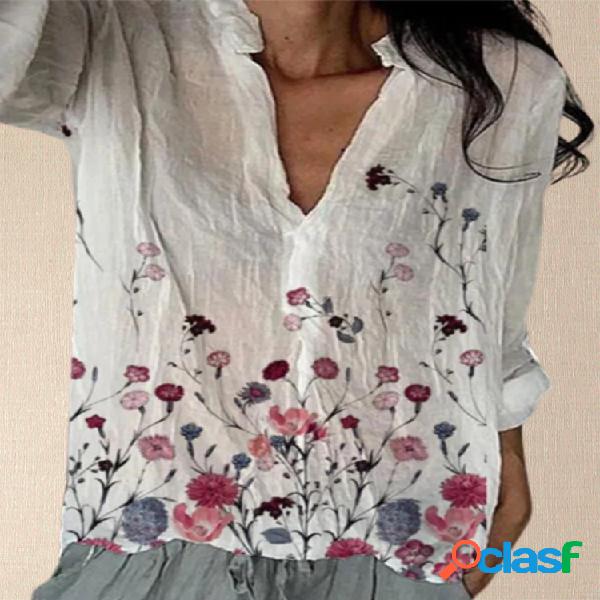 Camiseta estampada con cuello en V Plus Talla Casual