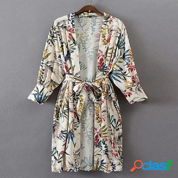 Kimono de manga larga con estampado floral bohemio Plus