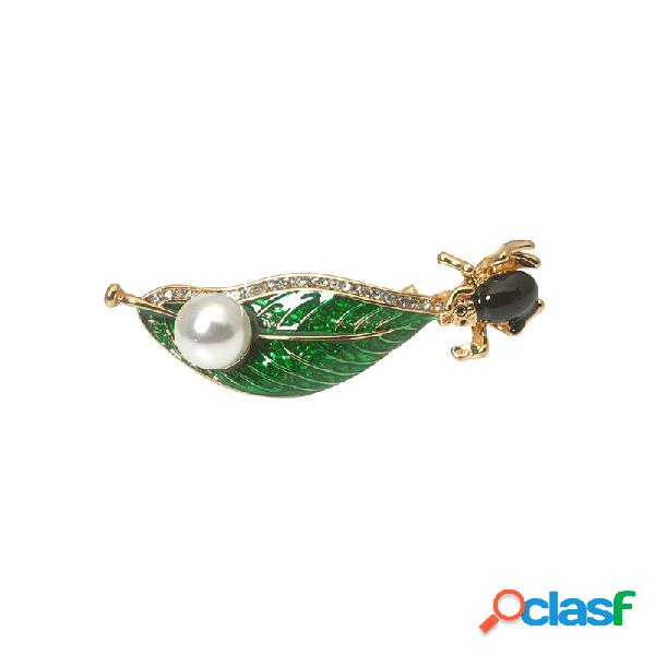 Insecto de moda en la hoja verde Esmalte Perla Broches Ropa