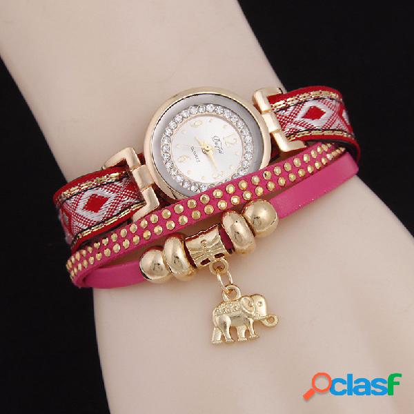 Reloj de cuero con remaches de elefante de remaches