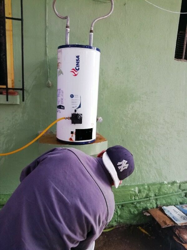 Calentadores de agua; Servicio en general.