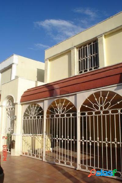Casa en condominio en renta en Cerradas de Anáhuac, General