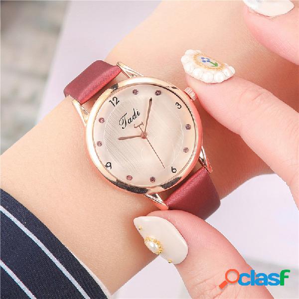 Moda Elegante Mujer Relojes Cuero Banda Corazón Patrón