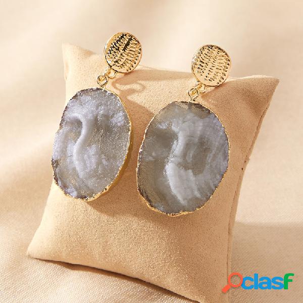 Borla de perlas de temperamento de metal vintage Pendientes