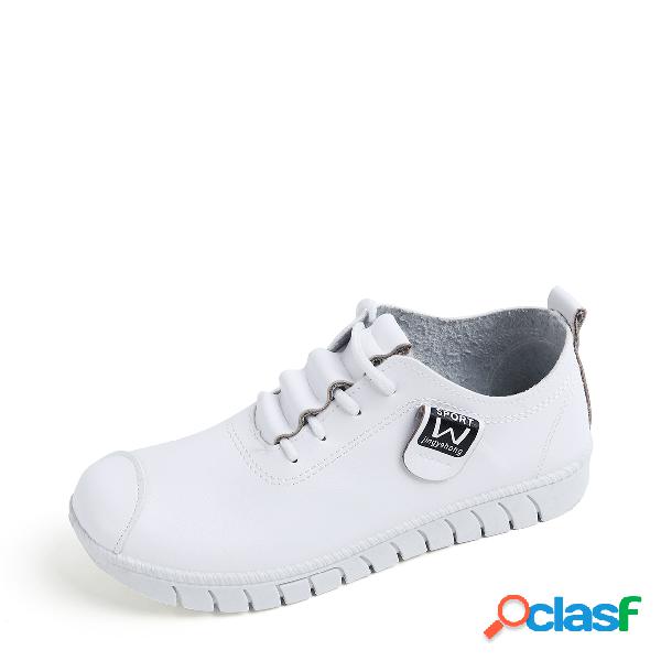 Slip-on pisos con cordones decorados blancos