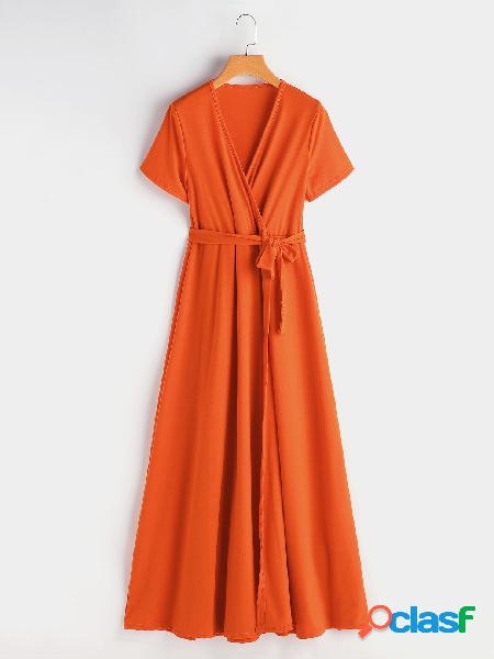 Vestido de manga corta con cuello en v y diseño de lazo
