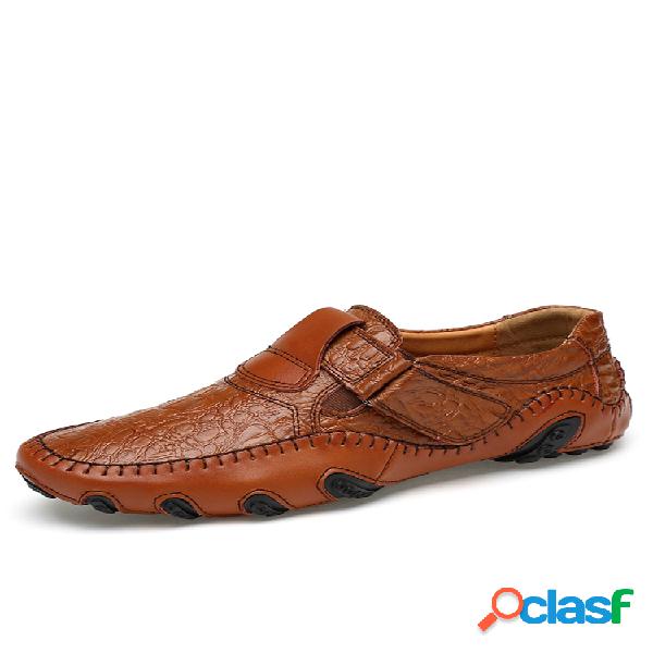 Mocasín con velcro de talla grande