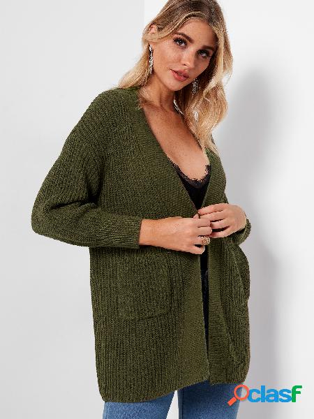 Abrigo tipo suéter con abertura en el frente verde militar