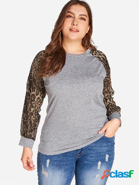 Camiseta de mangas raglán de leopardo en contraste tamaño