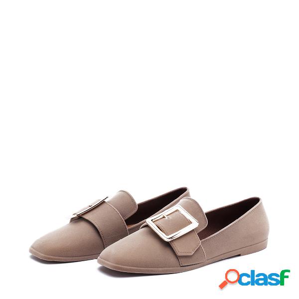 Diseño de hebilla metálica color caqui Mocasín Gommino