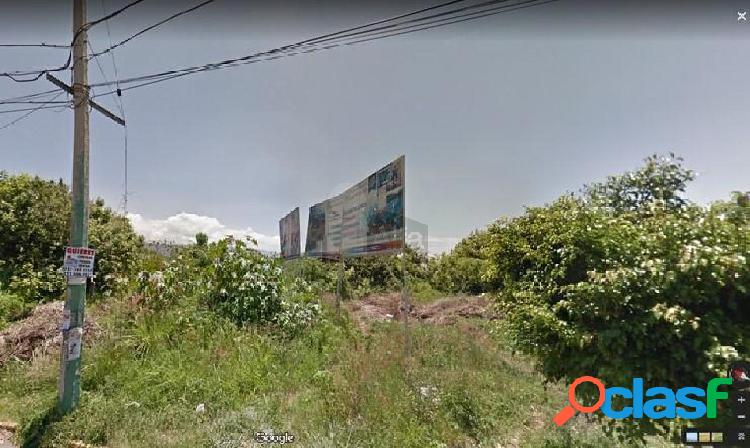 Terreno comercial en venta en Lomas de Ahuatlán,