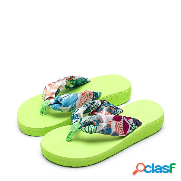 Zapato de playa de seda con diseño impreso en verde