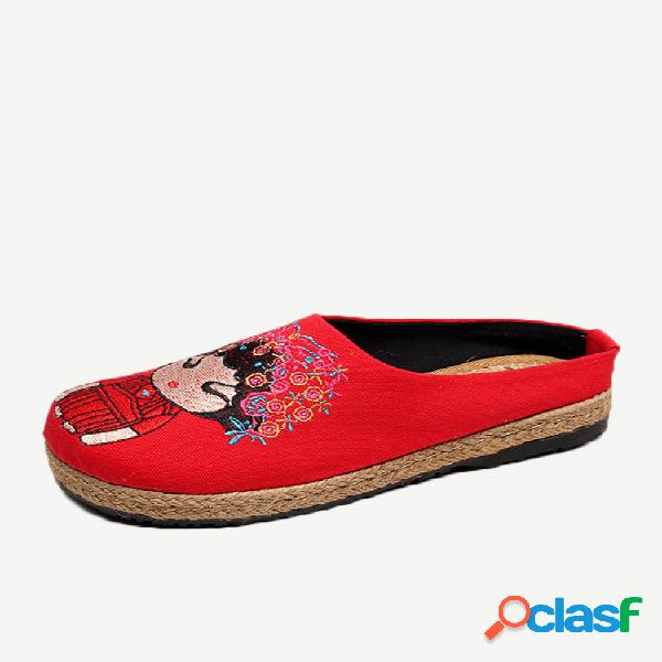 Mocasines folklóricos bordados de lona sin talón