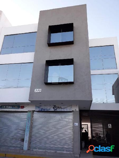 Oficina comercial en renta en Balaustradas, Querétaro,