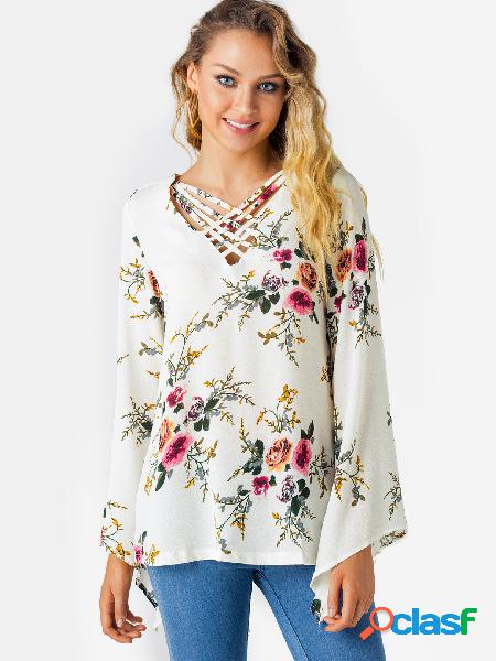 Top de campana con cuello en V y estampado floral con