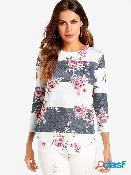 Blanco estampado floral al azar 3/4 manga larga dobladillo