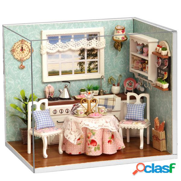 Cuteroom Dollhouse Miniatura Comedor encantador DIY Kit con