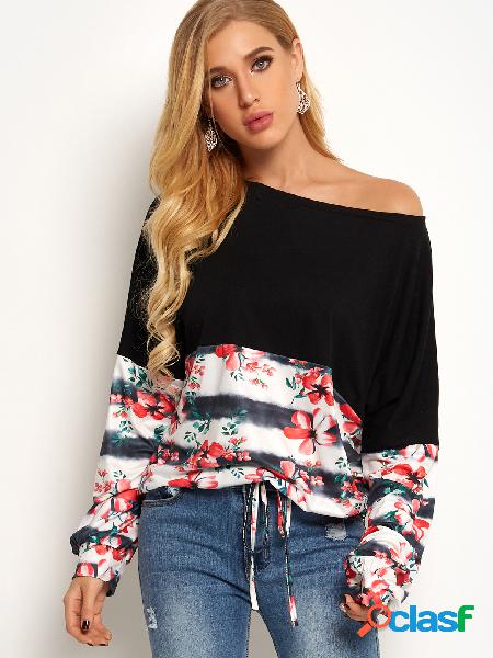 Blusa de costura de manga larga con estampado floral azul y