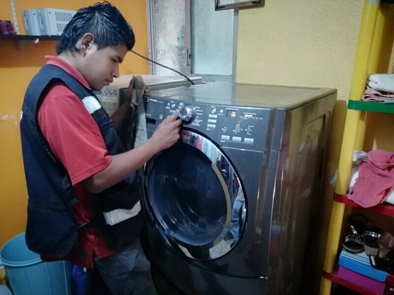 Mantenimiento y Reparación de lavadoras /secadoras