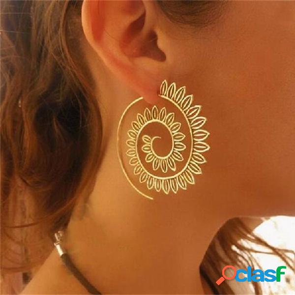 Estilo étnico Hojas huecas Redondas Espiral Pendientes