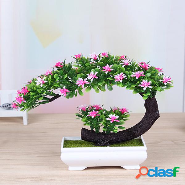 Árbol creativo de los bonsais en la decoración de la