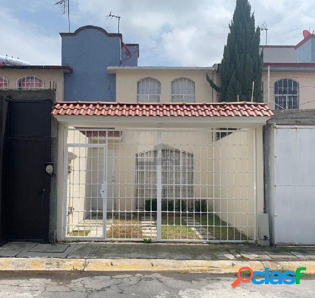 Casa en venta en Toluca, Sauces IV.
