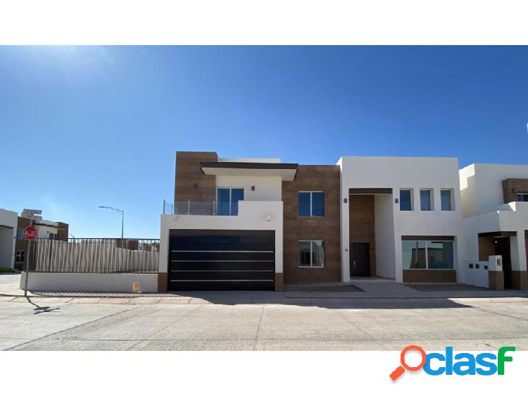 Casa en Venta con Terreno Excedente La Coruña