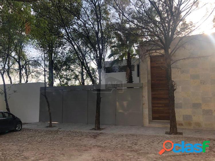 Casa en venta Calicantos