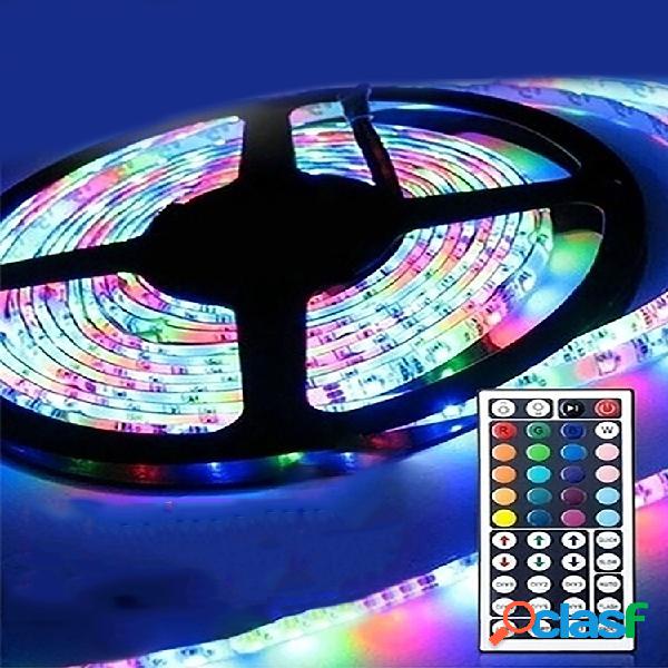 3/5 / 10M 3528 SMD RGB 600 LED Cinta de luz de tira + 44