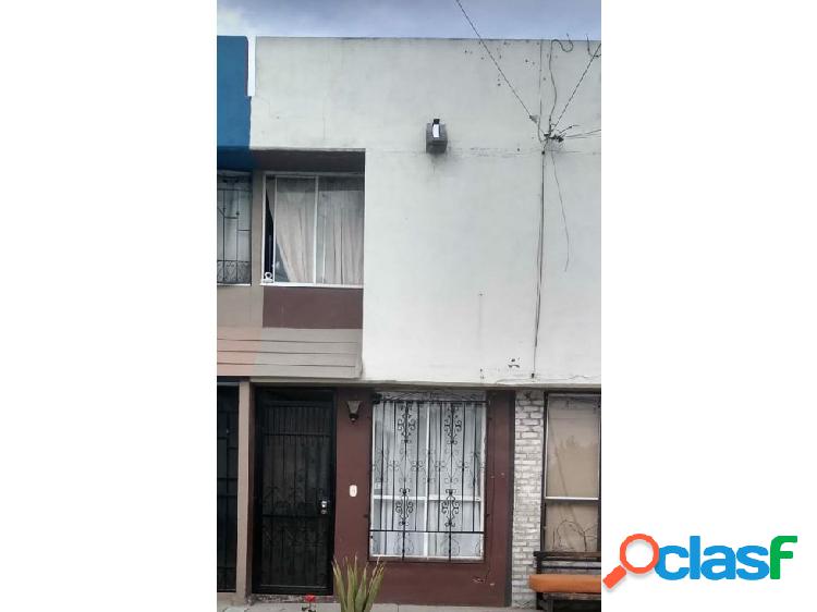 SE VENDE CASA EN CAÑADAS DEL FLORIDO, "SOLO CONTADO"