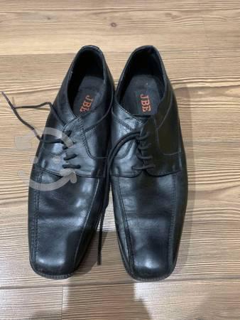 2 pares de Zapatos talla 7 caballero