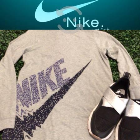 Suéter ligero Nike