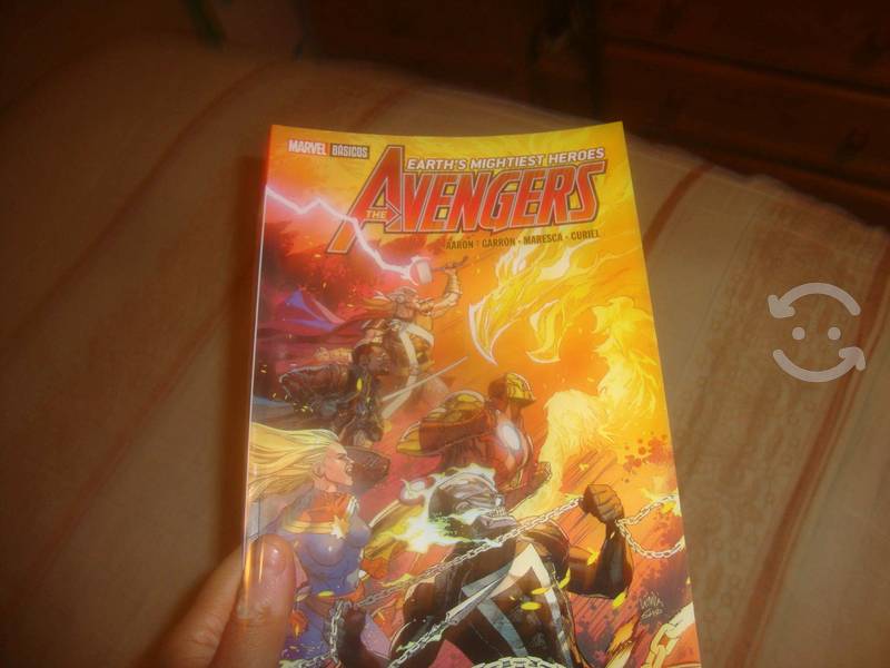 Tomo Avengers vs Phenix / Comic / Smash