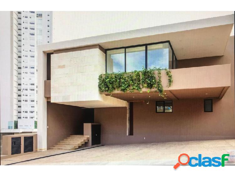 Hermosa casa en venta en Bosque Real LC21239