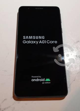 Celular Samsung A01 Core 32 GB seminuevo