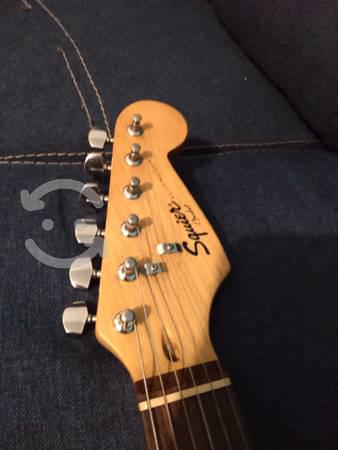 Guitarra electrica squier stratocaster