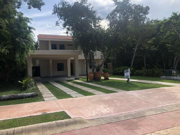 Casa en venta Lagos del Sol Cancun
