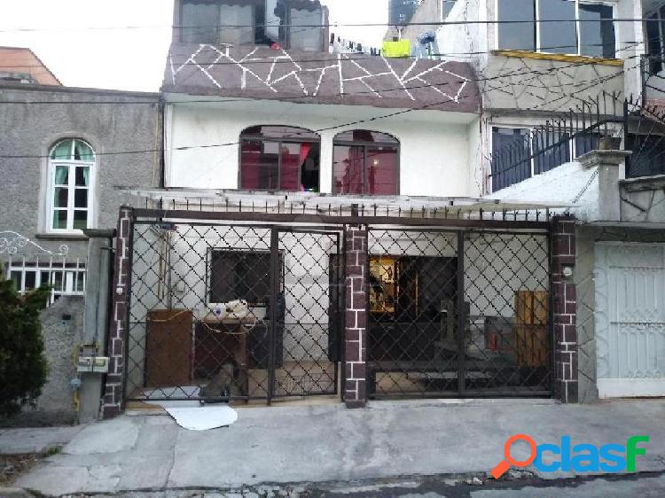 Casa sola en venta en Lomas Estrella, Iztapalapa, Distrito