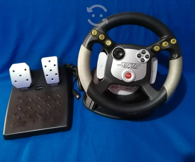 volante 9ara Playstation 1 y 2, tiene pedales