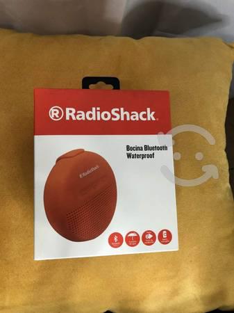 Bocina Radioshack NUEVA