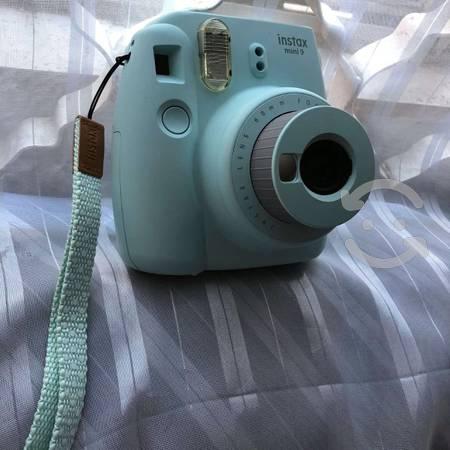 Camara Instantanea Instax Mini 9, Color Azul Hielo