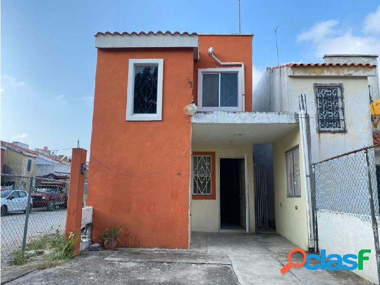 Casa en venta Fracc. Arecas, Altamira. CV063