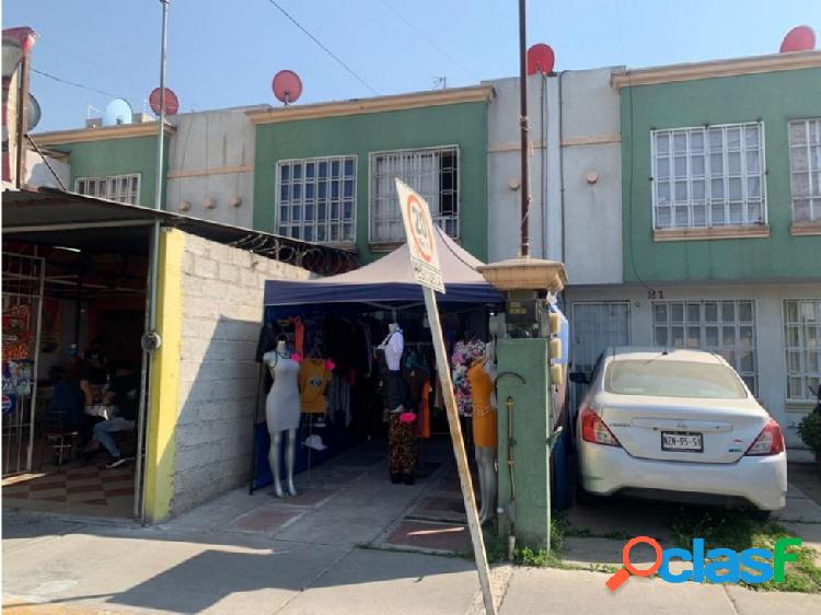 Se vende casa de 2 pisos en Héroes Tecámac
