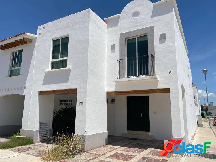 CIB RENTA CASA AMUEBLADA EN ZONA NORTE EN CEDROS