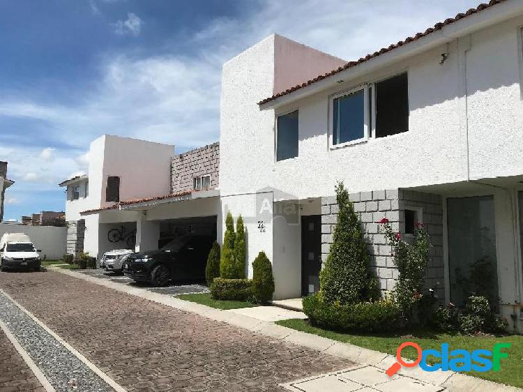 Casa en condominio en renta en Llano Grande, Metepec,