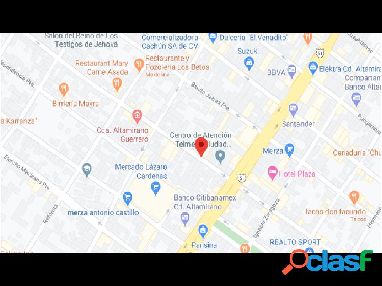 Casa con Local Comercial en Venta